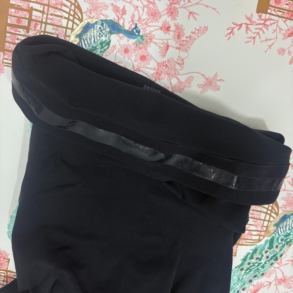 Skims‎ onyx high waist above knee shorts  shapewear XL - Picture 7 of 12